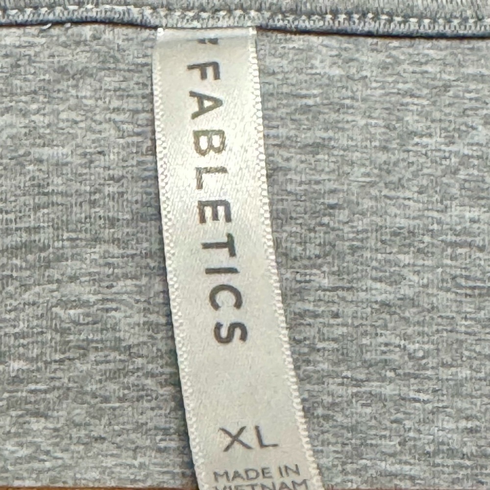 FABLETICS Cloud Jersey Cropped Gray Supersoft Athleisure Workout Hoodie XL - Picture 9 of 10